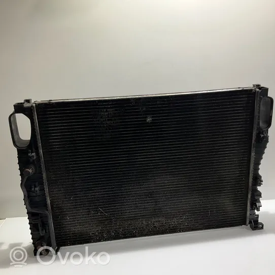 Mercedes-Benz E W211 Radiatore di raffreddamento A2115003402