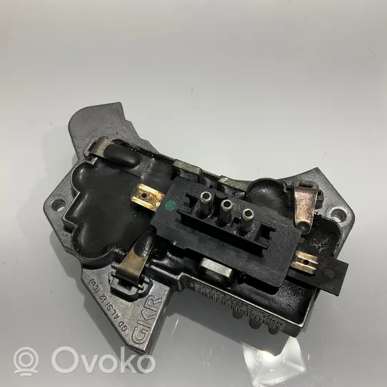 Mercedes-Benz E W210 Resistencia motor/ventilador de la calefacción 2108206210