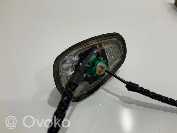 Mercedes-Benz E W211 Antenna GPS 