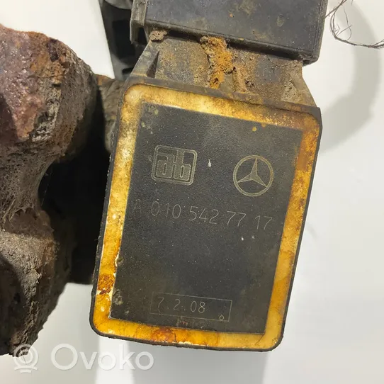 Mercedes-Benz E W211 Priekinės pakabos aukščio daviklis A0105427717