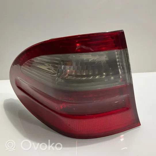 Mercedes-Benz E W211 Lampa tylna 