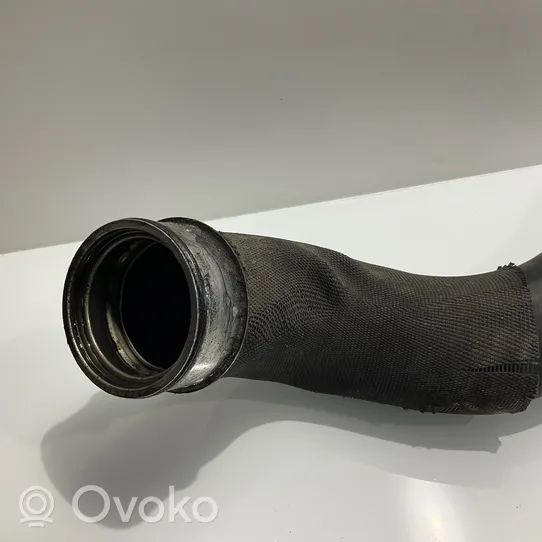 Mercedes-Benz E W211 Manguera/tubo del intercooler A2115280182