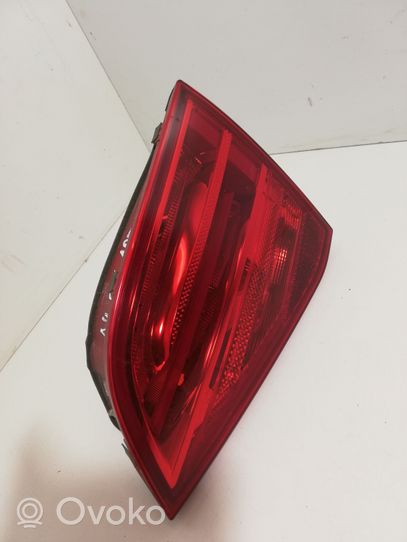 Audi A4 S4 B8 8K Lampy tylnej klapy bagażnika 21968002