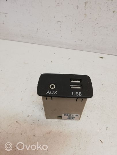 Subaru Outback (BS) Connettore plug in USB 86257AL200