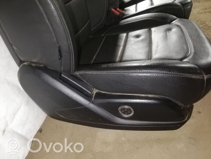 Mercedes-Benz GL X166 Salona daļu komplekts 