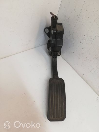 Toyota Land Cruiser (J200) Pedale dell’acceleratore 7811060020