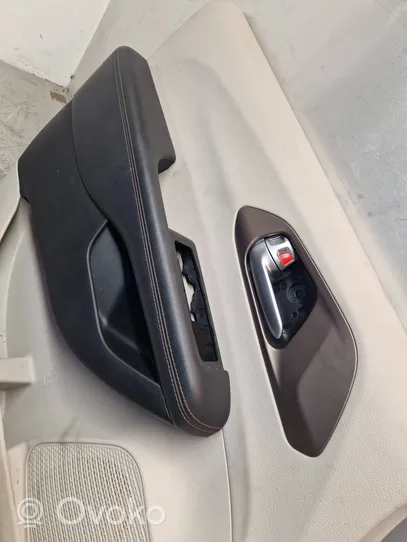 Chrysler Pacifica Priekšējo durvju apdare 5RP552D2AI