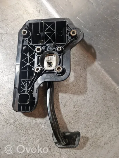 Chrysler Pacifica Brake pedal P04581676AC