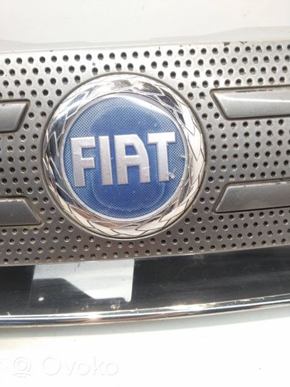 Fiat Multipla Etupuskurin ylempi jäähdytinsäleikkö 51722599