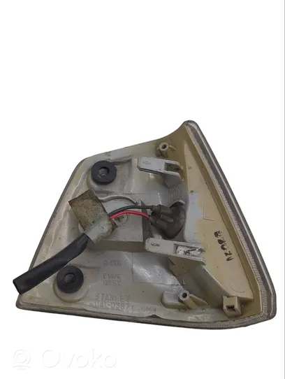 Honda Civic III Indicatore di direzione anteriore 0410389