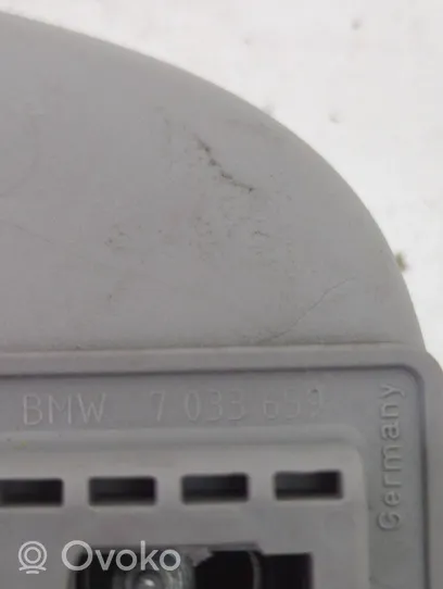 BMW 5 E60 E61 Poignée de maintien plafond avant 7033659