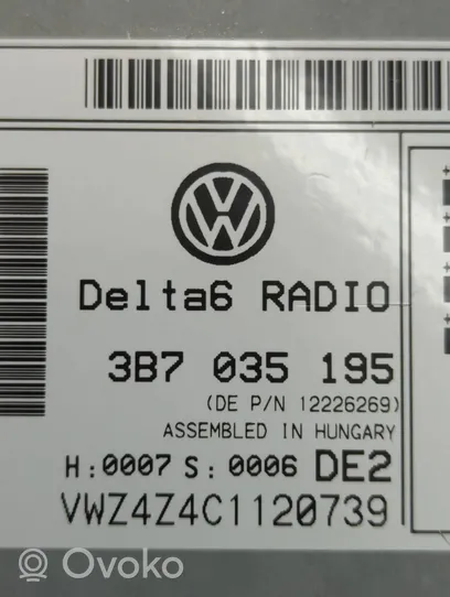 Volkswagen Golf V Unità principale autoradio/CD/DVD/GPS 3B7035195