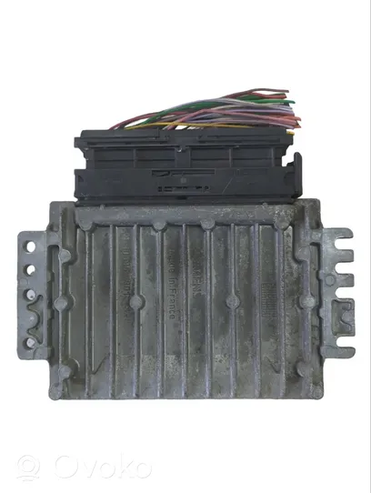 Renault Megane I Calculateur moteur ECU S110130048