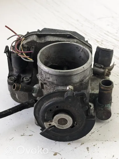 Audi A4 S4 B5 8D Throttle valve 058133063