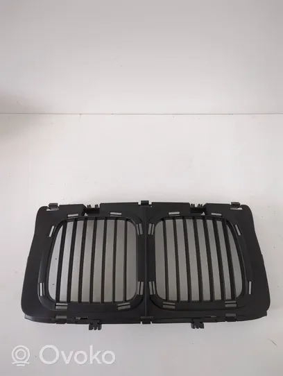 BMW 5 E34 Grille de calandre avant 