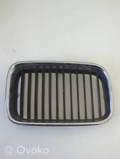 BMW 3 E36 Grille de calandre avant 