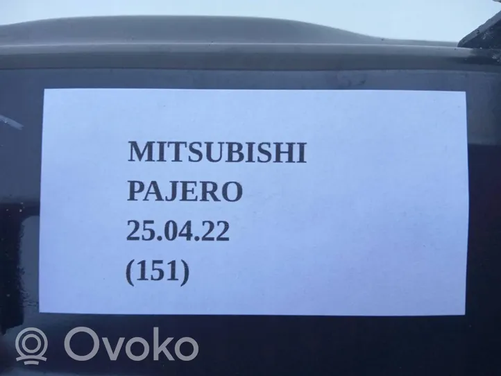 Mitsubishi Pajero Sport II Inne części karoserii 