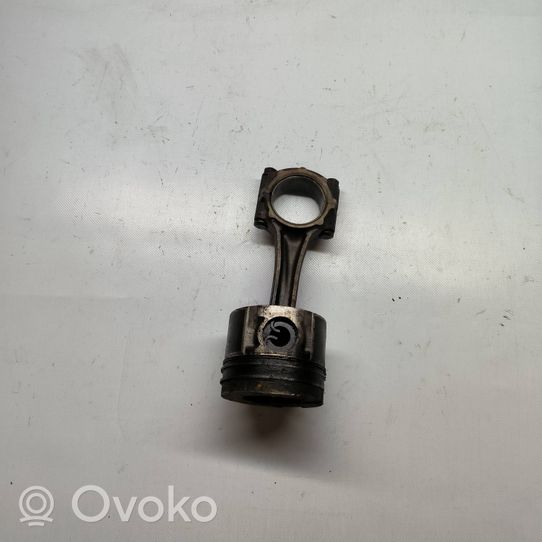 Mitsubishi Canter Piston avec bielle 