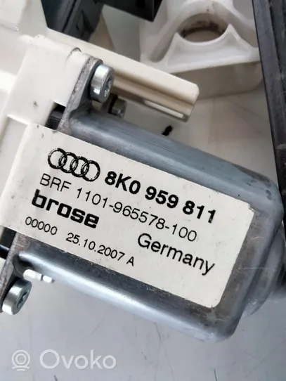 Audi A4 Allroad Elektryczny podnośnik szyby drzwi tylnych 8K0959811
