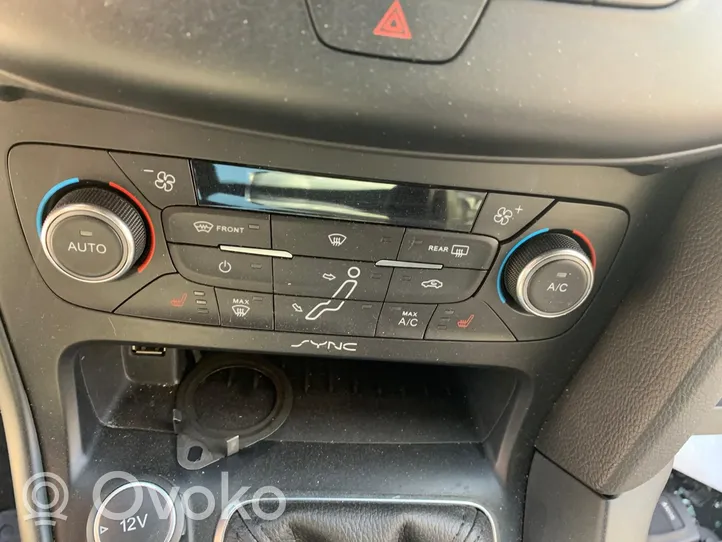 Ford Focus Panel klimatyzacji F1ET18C612DF