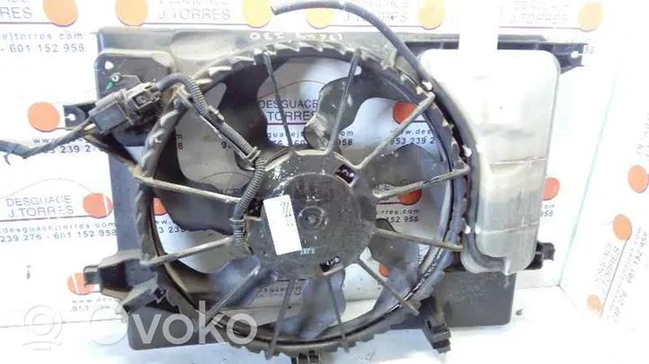 Hyundai i30 Elektrinis radiatorių ventiliatorius 