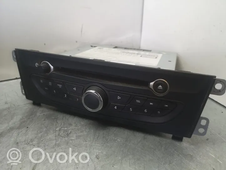 Renault Latitude (L70) Panel / Radioodtwarzacz CD/DVD/GPS 281150048R