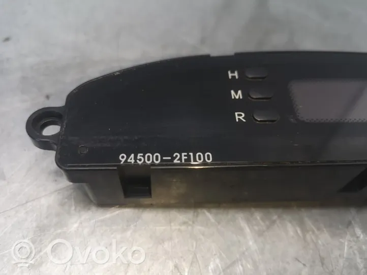 KIA Cerato Monitori/näyttö/pieni näyttö 945002F100