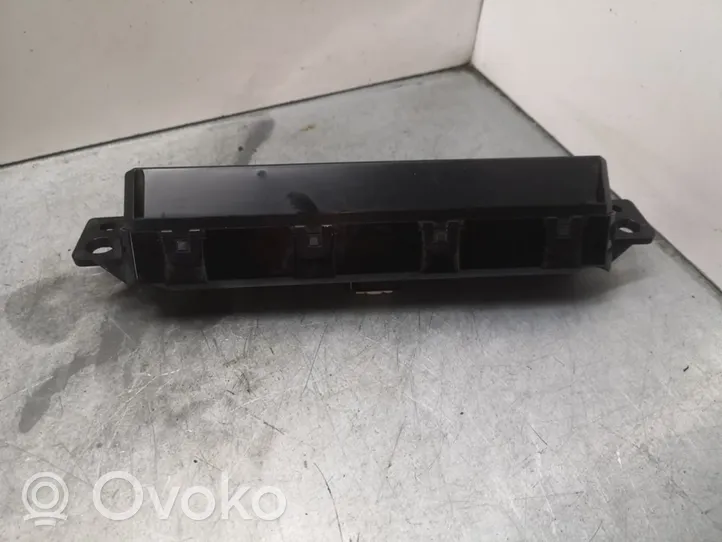 Mazda 5 Monitori/näyttö/pieni näyttö C291611J0