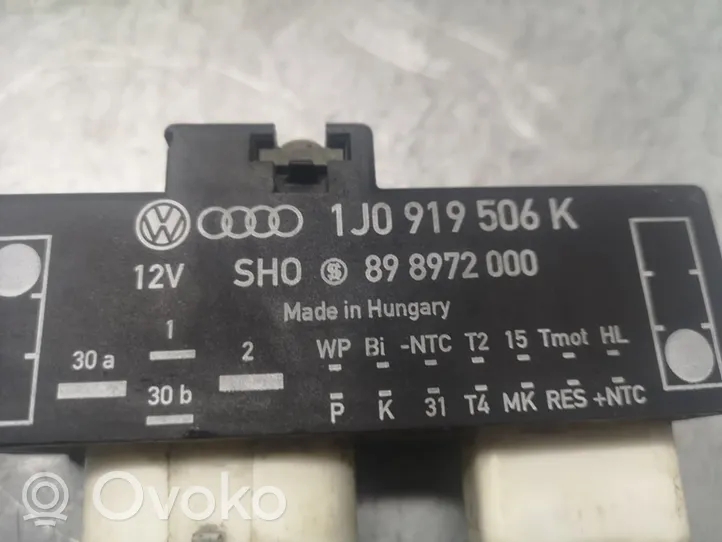 Audi TT Mk1 Hehkutulpan esikuumennuksen rele 1J0919506