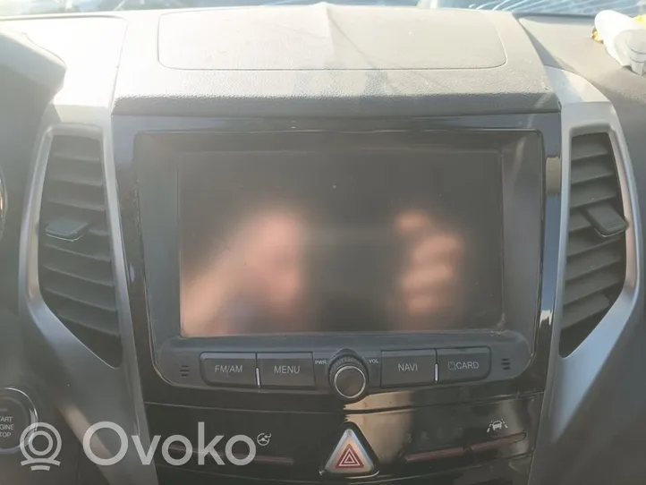 SsangYong Tivoli Radio/CD/DVD/GPS-pääyksikkö CA9009MG6