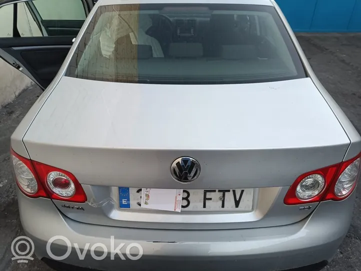 Volkswagen Jetta V Tailgate/trunk/boot lid 