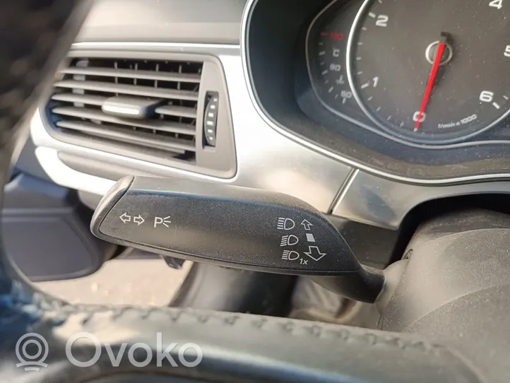 Audi A7 S7 4G Posūkių/ šviesų rankenėlė 4G8953502