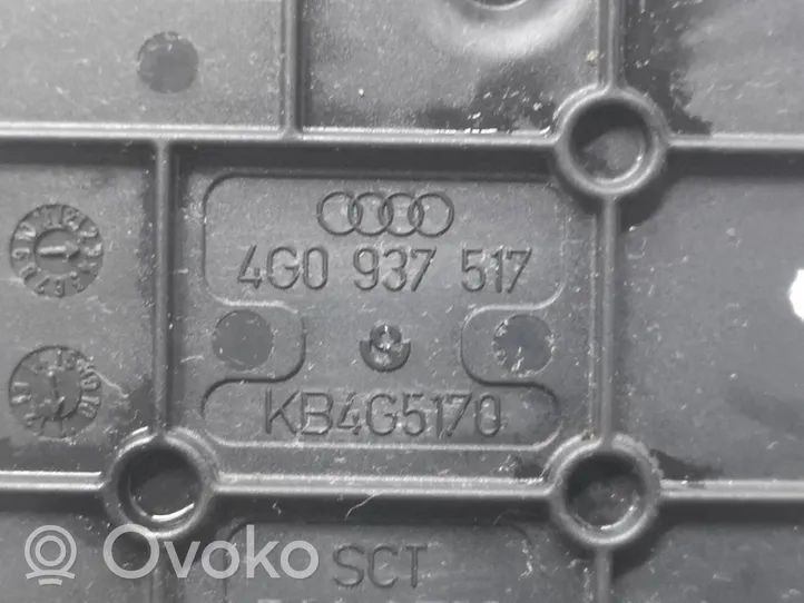 Audi A7 S7 4G Saugiklių blokas 4G0937517