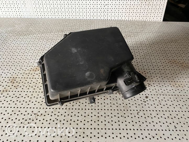 Volvo XC70 Air filter box 