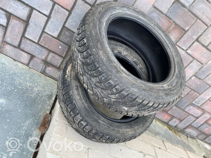 Volkswagen PASSAT B5.5 R15 winter/snow tires with studs 19560R15