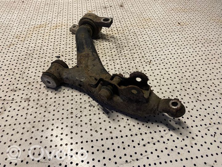 Subaru Outback Fourchette, bras de suspension inférieur avant 