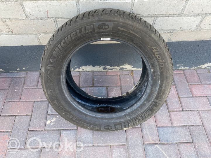 Volkswagen PASSAT B5.5 R16 winter tire 22555R16