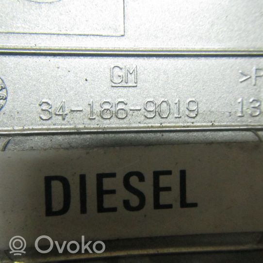 Opel Vectra C Fuel tank cap trim 341869019
