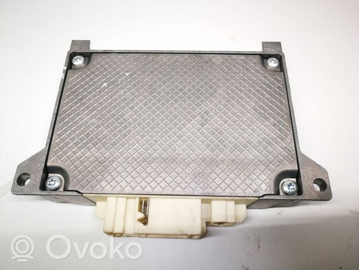 Mercedes-Benz E W212 Capteur radar de distance A0009004800