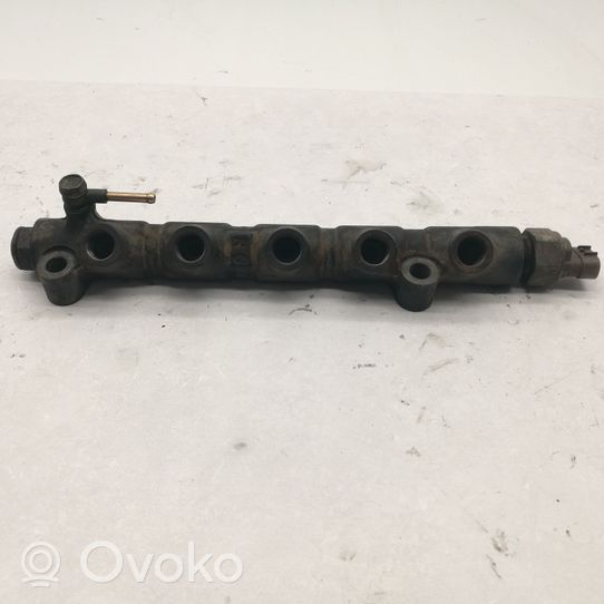 Toyota Corolla E120 E130 Tuyau de conduite principale de carburant 8945812020