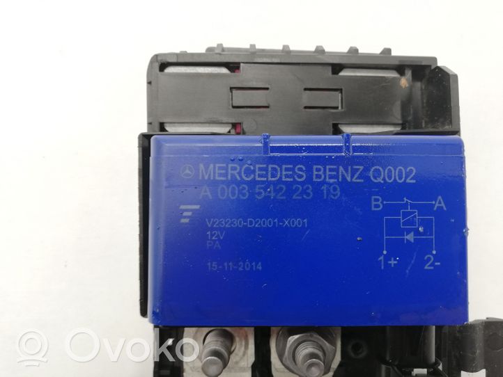 Mercedes-Benz A W176 Inne wyposażenie elektryczne A0035422319