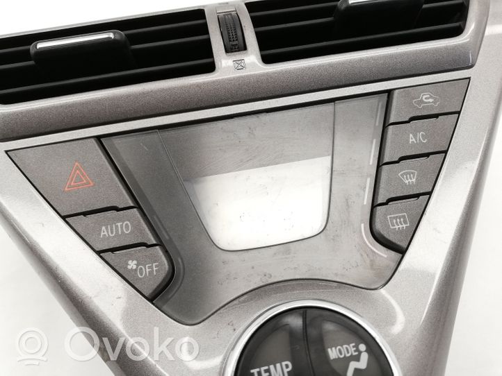 Toyota iQ Przełącznik / Włącznik nawiewu dmuchawy 5590074010