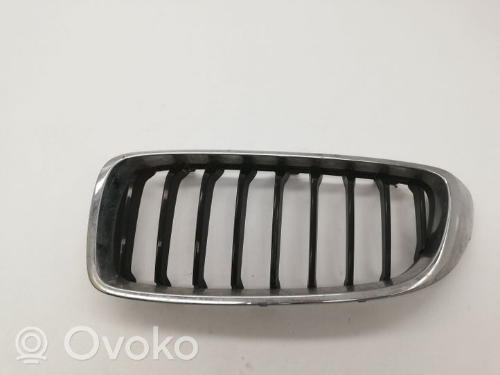 BMW 4 F36 Gran coupe Grille inférieure de pare-chocs avant 7294813