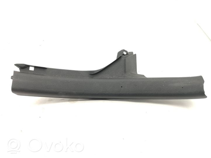 Toyota Yaris Takaoven kynnyksen suojalista 679170D150