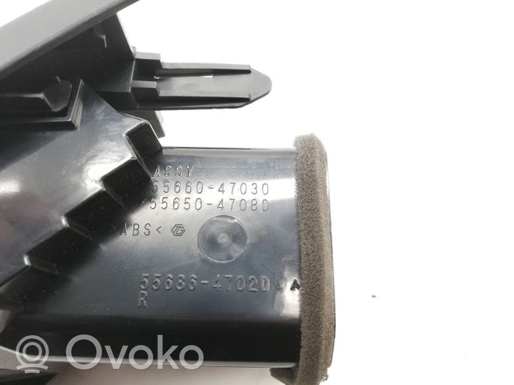 Toyota Prius (XW30) Kojelaudan tuuletussuuttimen suojalista 5566047030