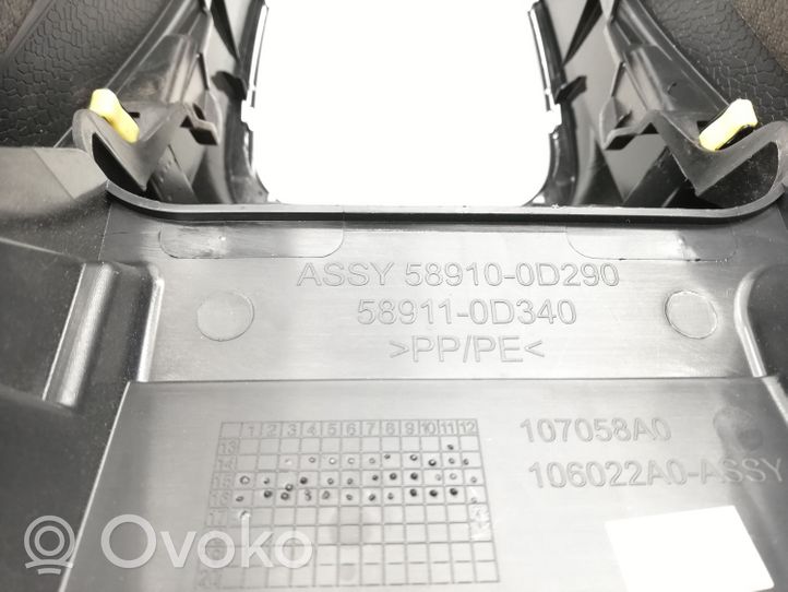 Toyota Yaris Osłona dźwigni hamulca ręcznego 589110D340