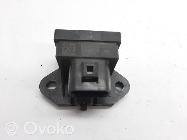 Ford Focus Fuel pump relay AU5A9D370FC