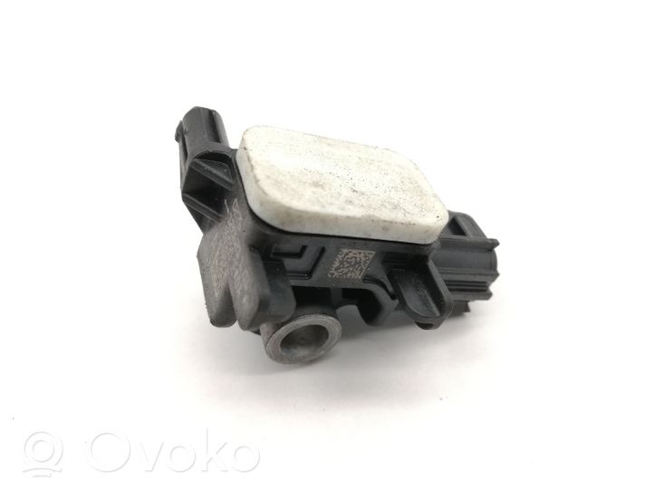 Nissan Leaf I (ZE0) Sensor impacto/accidente para activar Airbag 988301EA0A