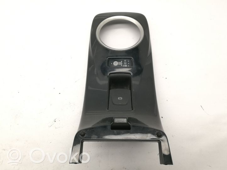 Nissan Leaf I (ZE0) Tappo cornice del serbatoio 69413NA0B