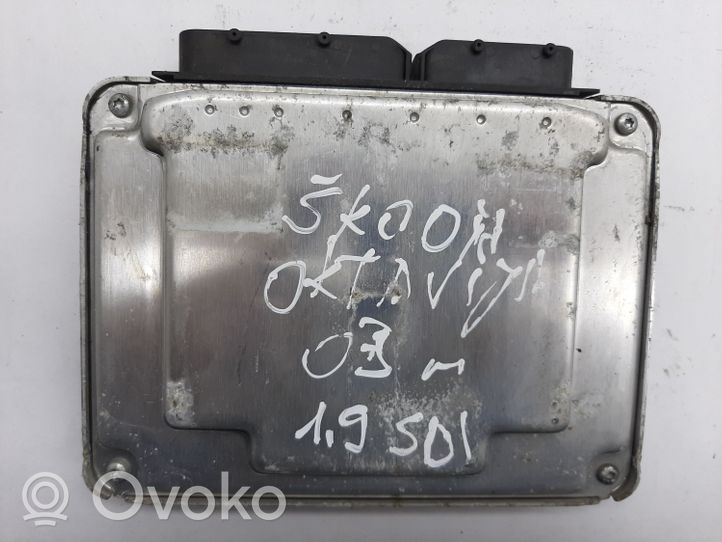 Skoda Octavia Mk1 (1U) Moottorin ohjainlaite/moduuli 038906012AH